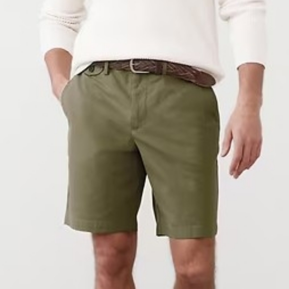 Banana Republic Men's Lived-In Short Size 32" NEW